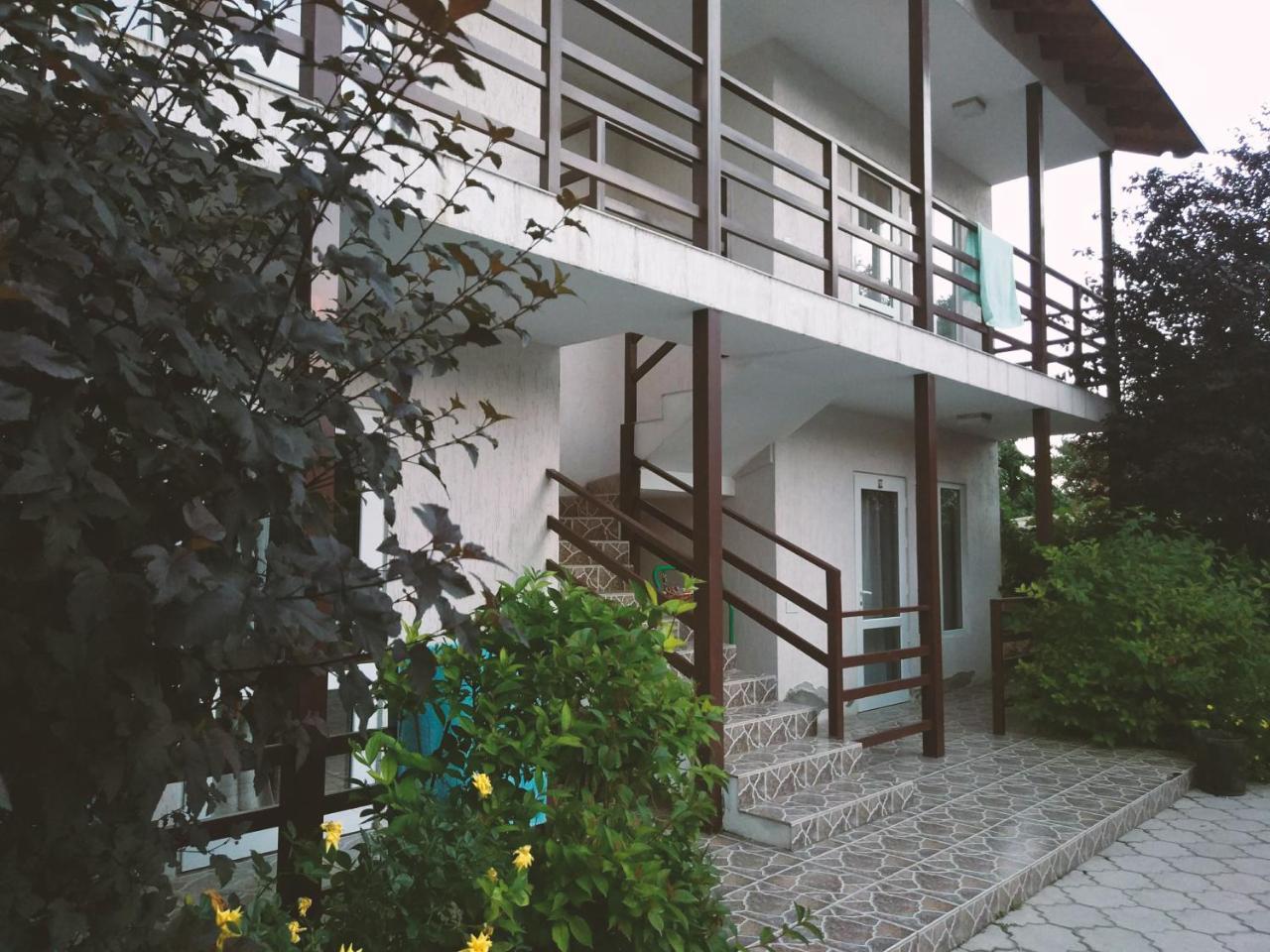 Guest House Leto Dolinka Eksteriør bilde